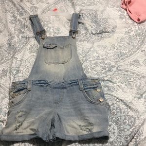 Woman’s Jean overalls